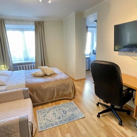 Cosy Small Apartment, Free Parking, Near Old Town Tallinn Buitenkant foto