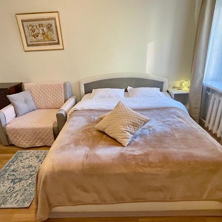 Cosy Small Apartment, Free Parking, Near Old Town Tallinn Buitenkant foto